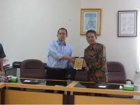 mou yogya_002