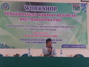 Workshop Pengembangan Wawasan Keilmuan Bagi Mahasiswa FSEI dengan Tema “Meningkatkan Kompetensi Mahasiswa dalam Menghadapi Era Informasi dan Teknologi”