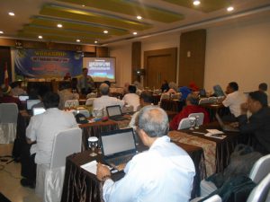 Workshop Metodologi Penelitian dengan tema “Menjadi Peneliti Handal, Menginsipirasi, Memotivasi dan Menggerakkan”