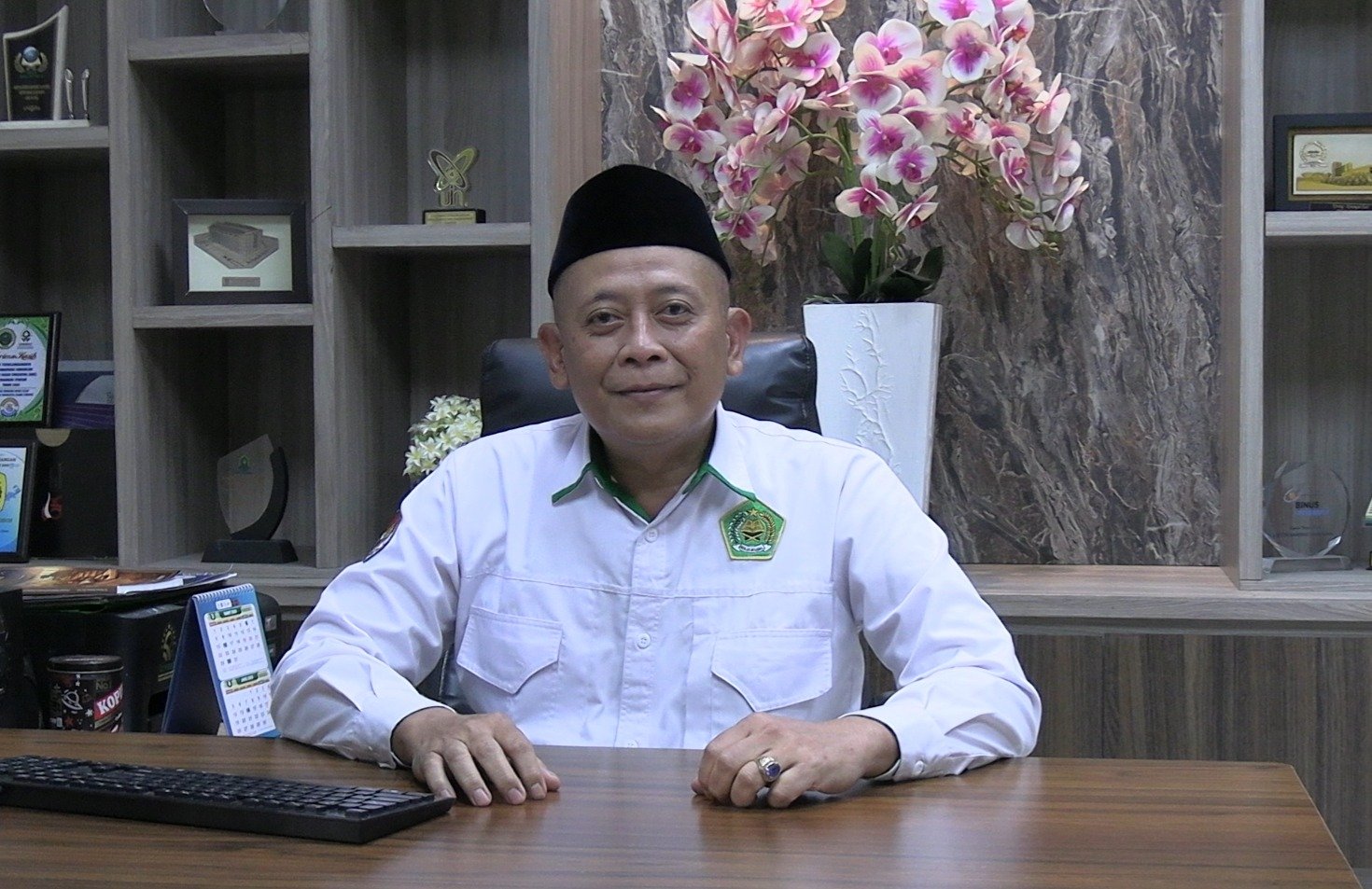 SATU KLIK, SERIBU AKAD: Membingkai Hukum Bisnis Syariah dalam Transaksi Digital yang Aman dan Berkeadilan